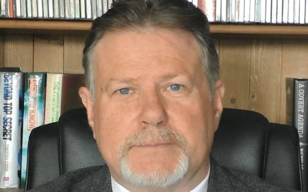 I quit UK police to become UFO hunter – Trump must blow lid off alien secrets with ‘out of this world’ revelations