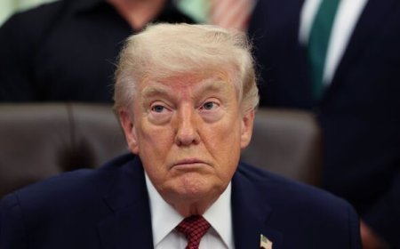 Trump's security accused of 'not even trying' in shocking hot mic moment before attack
