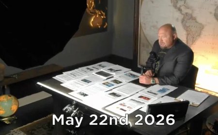 Alex Jones Breaks Down The Extraterrestrial PsyOp