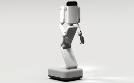 New wheeled robot says no thanks to humanoid hype