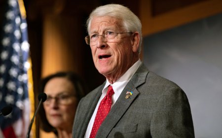 Top Senate Republican rips into Trump's Iran deal, says $300 billion makes Obama deal look like 'a pittance'
