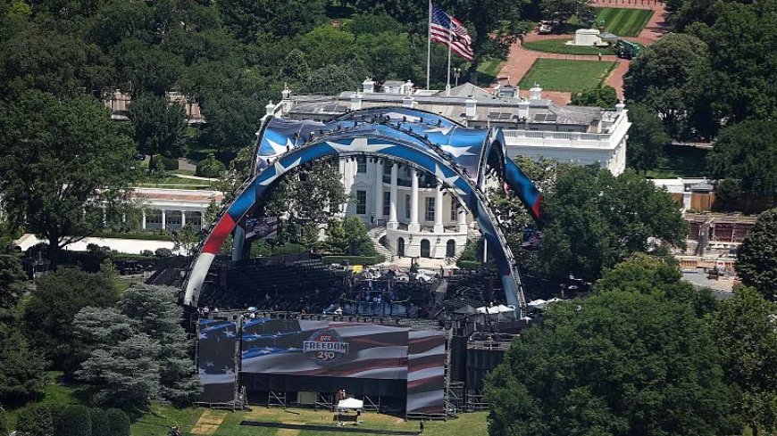 Sunday Live: Tune In Now As Alex Jones Gives Live Analysis On The Historic UFC Bread & Circus Event At The White House / NYC Knicks Victory Riots… Meanwhile, Trump Claims He Will Sign Iran Peace Deal Tonight After Scolding Israel for Attacking Beirut – LIVE FEED!