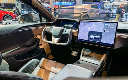 NFL Coach Reveals His Tesla Was On Autopilot During Recent Wreck Where He Broke Three Ribs, A Hand & Suffered Concussion, Keeping Him Away From Team For Weeks