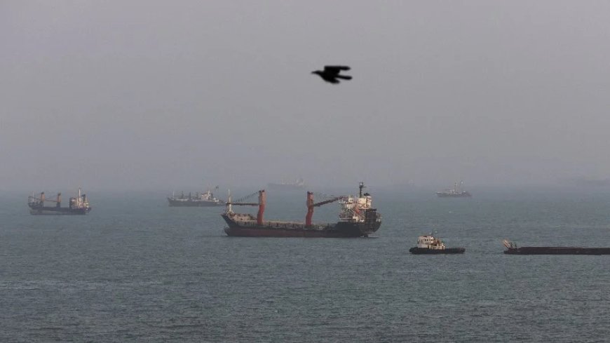 Trump Says US Has Control Over Strait Of Hormuz, Iranian Military Is Decimated, Blockade Is “Wall Of Steel” – Alex Jones Responds!