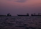 WATCH: US Forces Destroy Three Tankers in Hormuz after Failed Attack on US Navy