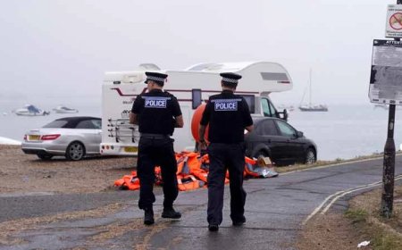 Monday LIVE: UK Gov Condemns, Arrests British Patriots Trying To Stop UN-Funded Islamic Invasion! Authorities Caught Supplying Military-Aged Arrivals In Shock Footage! Plus, Dollar In Freefall As 98% of New American Jobs In August Went To Women! 